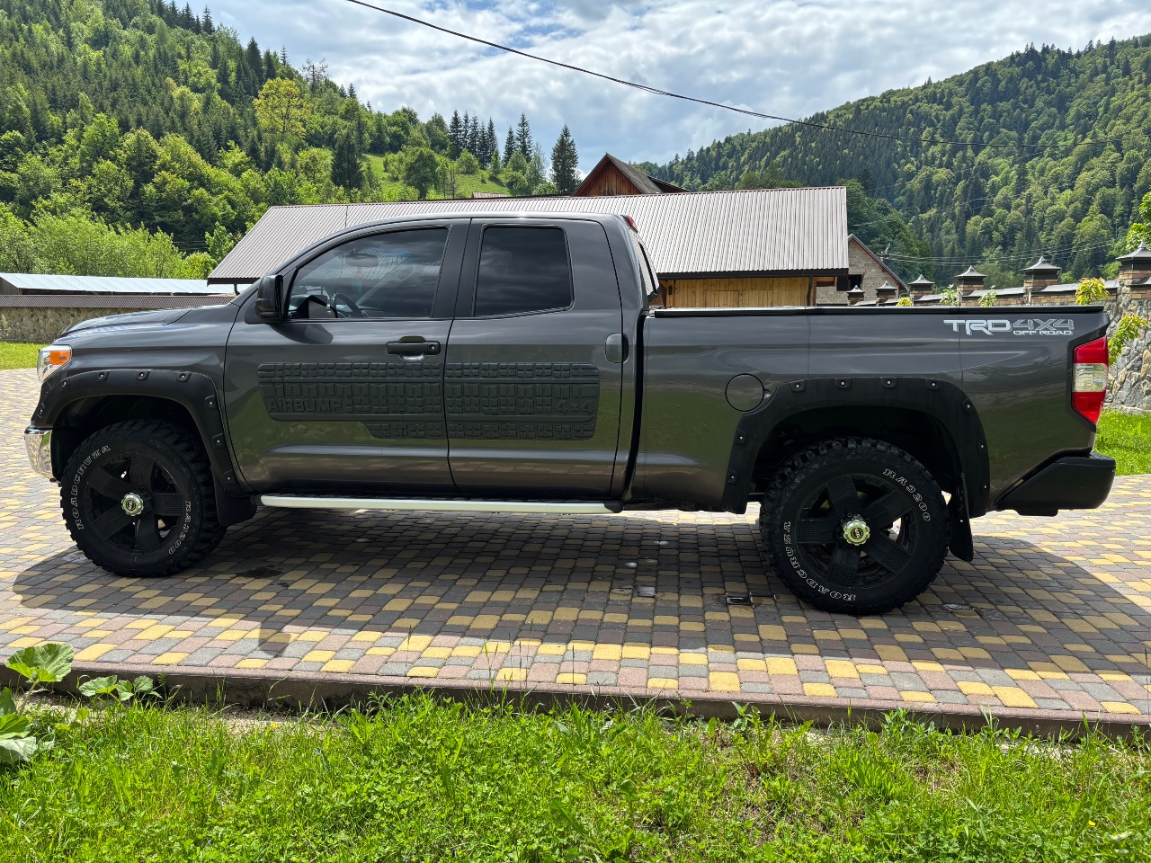 Toyota Tundra - фото 6