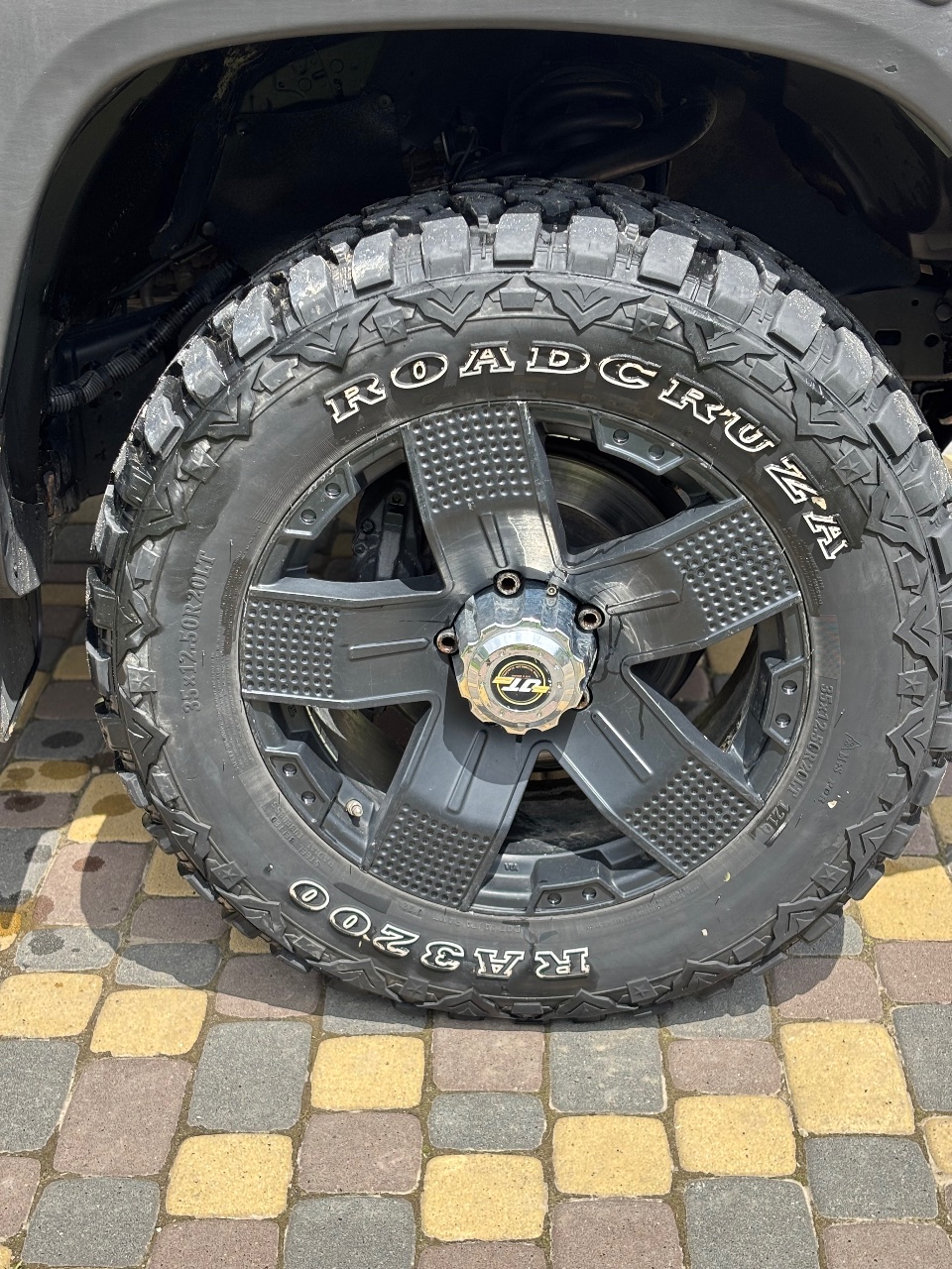 Toyota Tundra - фото 2