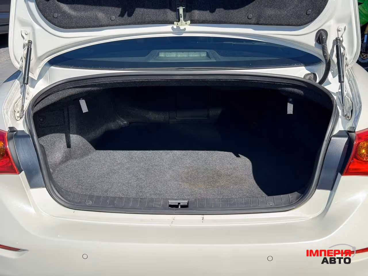 Infiniti Q50 - фото 18