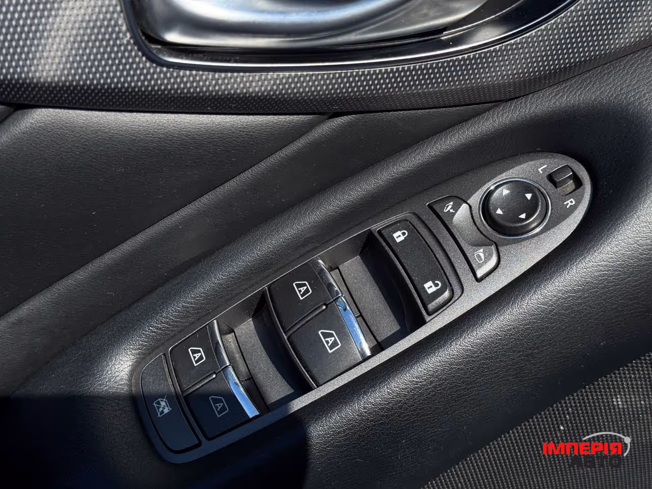 Infiniti Q50 - фото 22