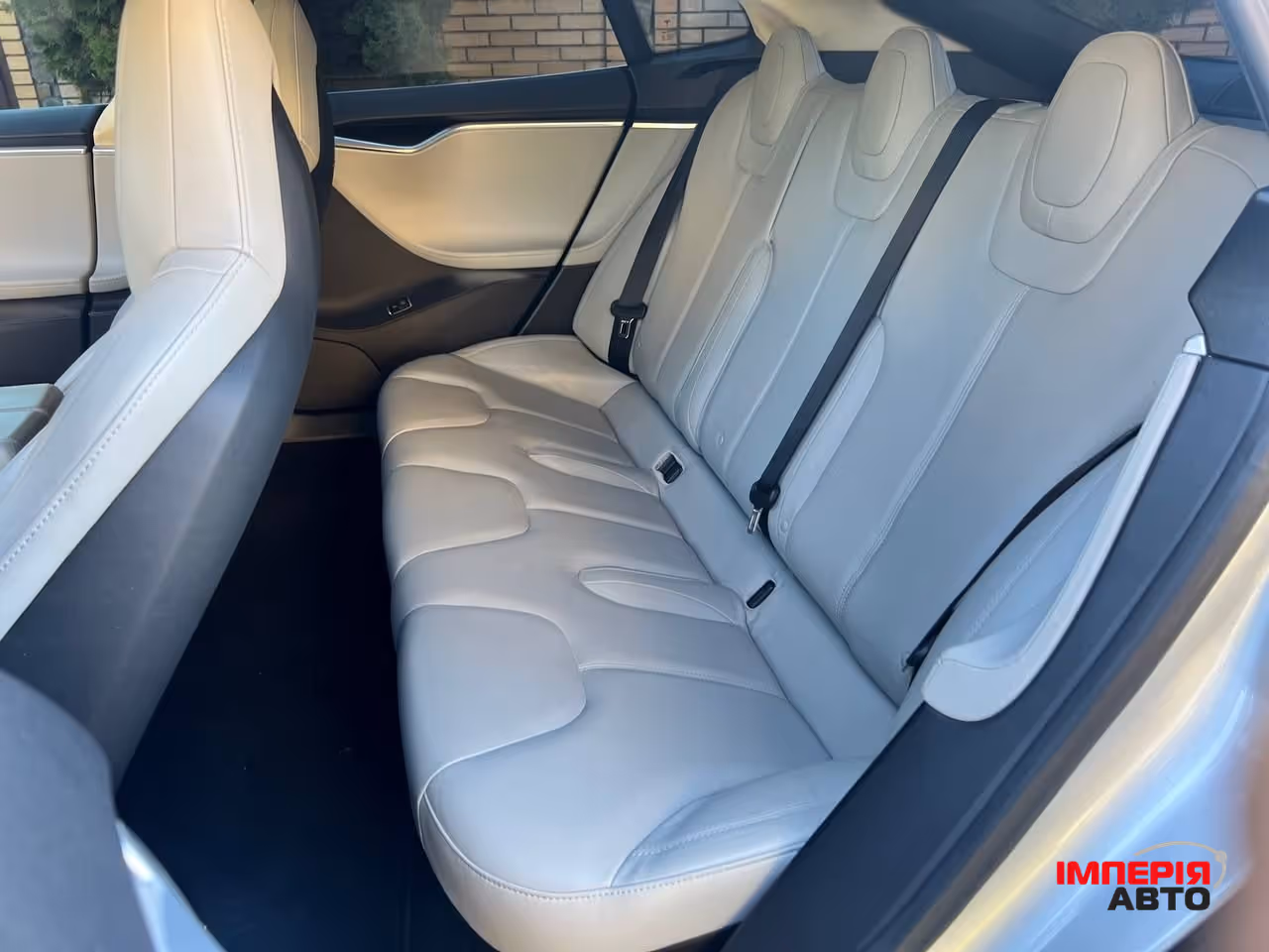 Tesla Model S - фото 11