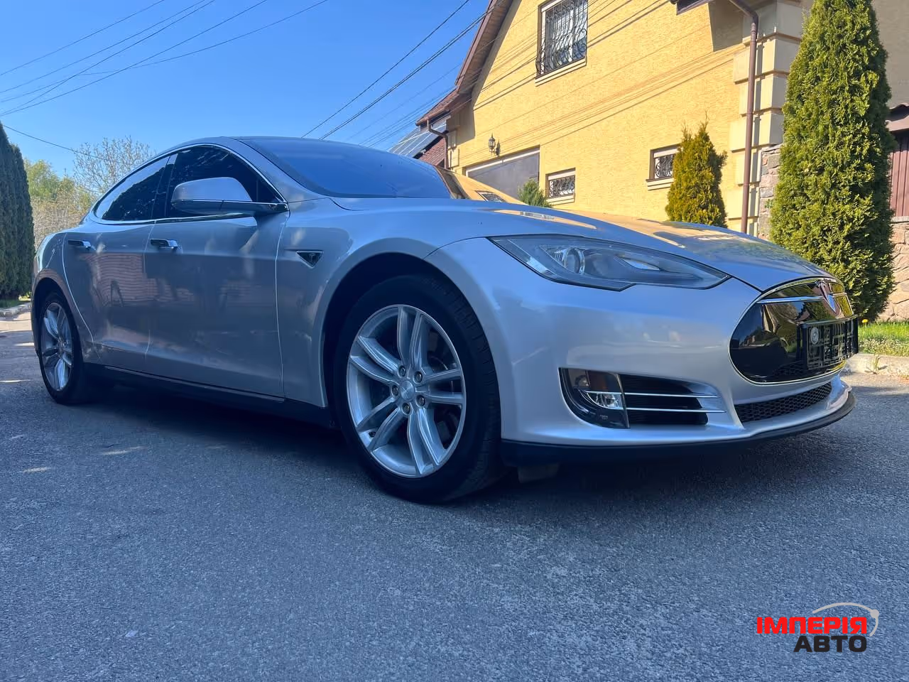 Tesla Model S - фото 7