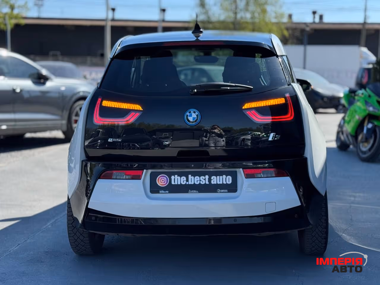 BMW i3 - фото 11
