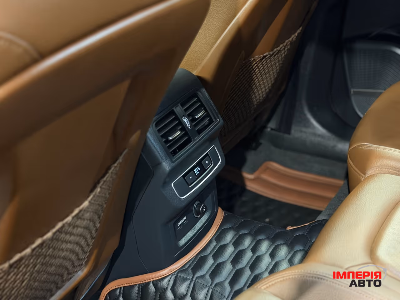 Audi Q5 Sportback - фото 20