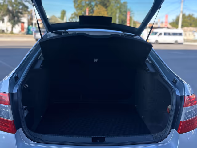 Skoda Octavia - фото 4
