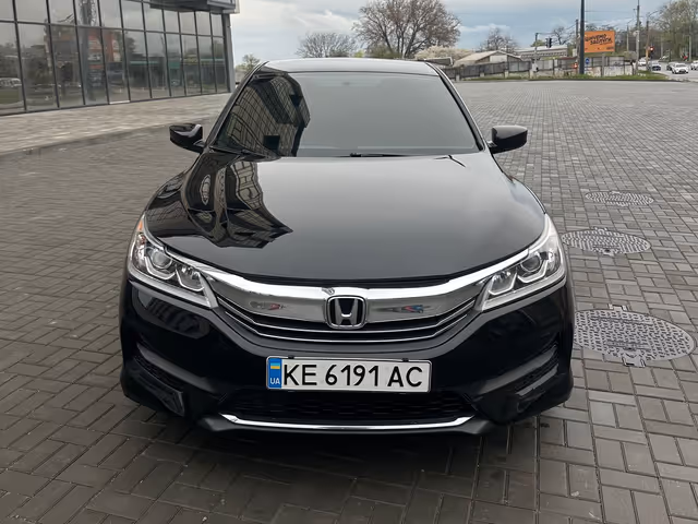 Honda Accord - фото 1