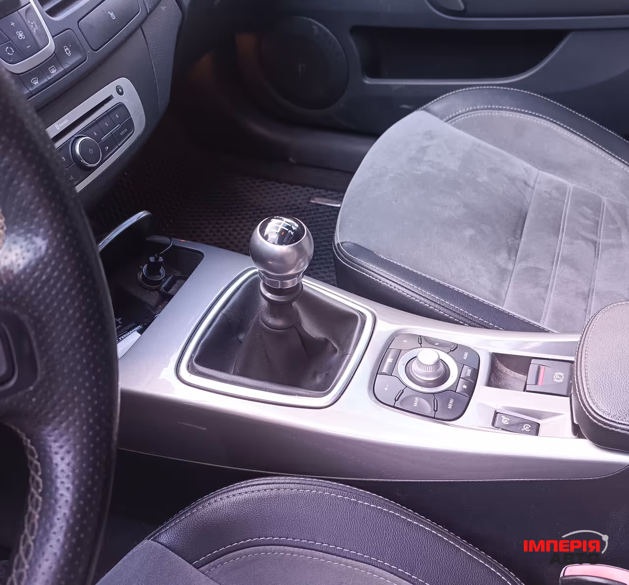 Renault Laguna - фото 6