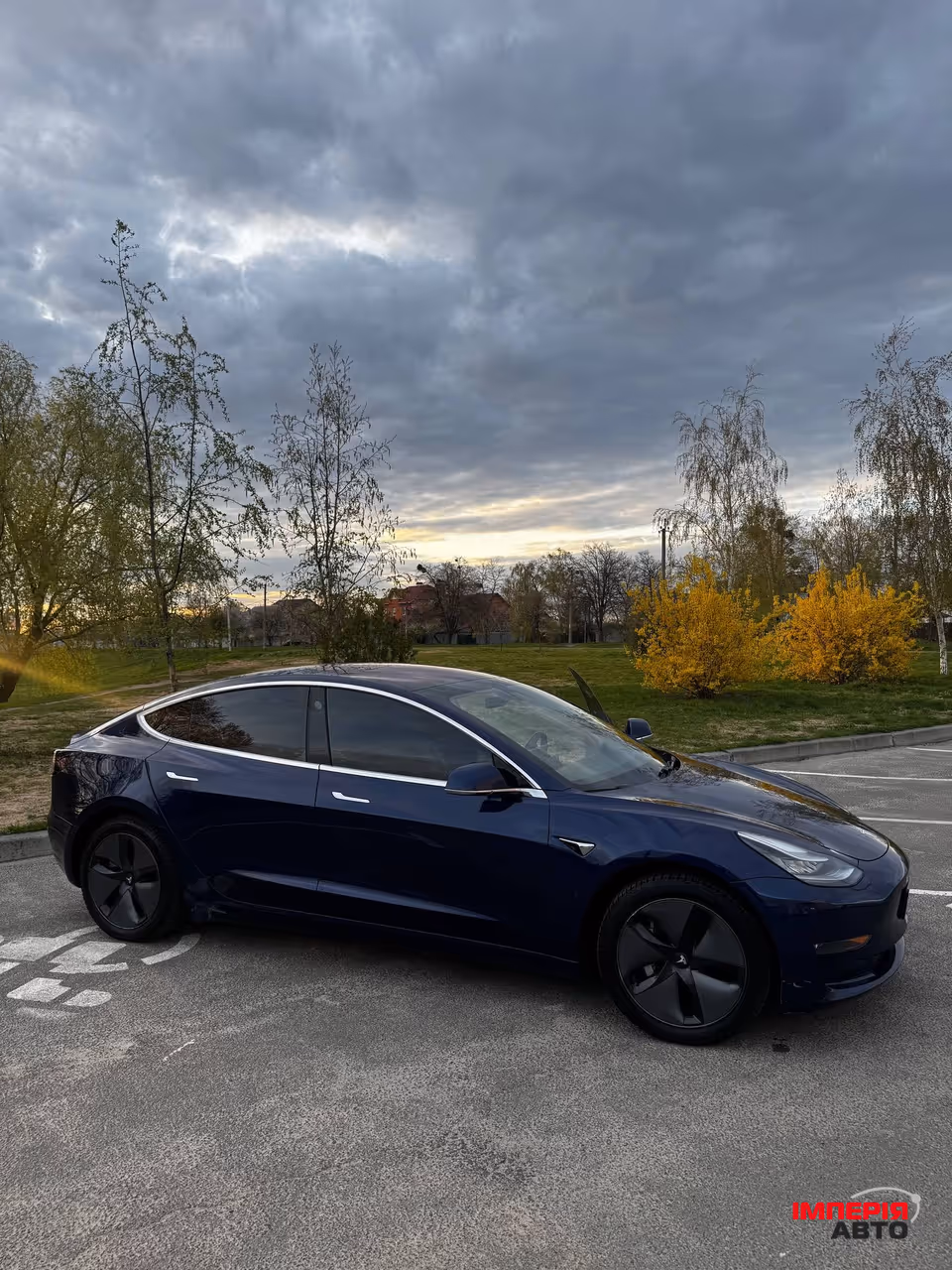 Tesla Model 3 - фото 2