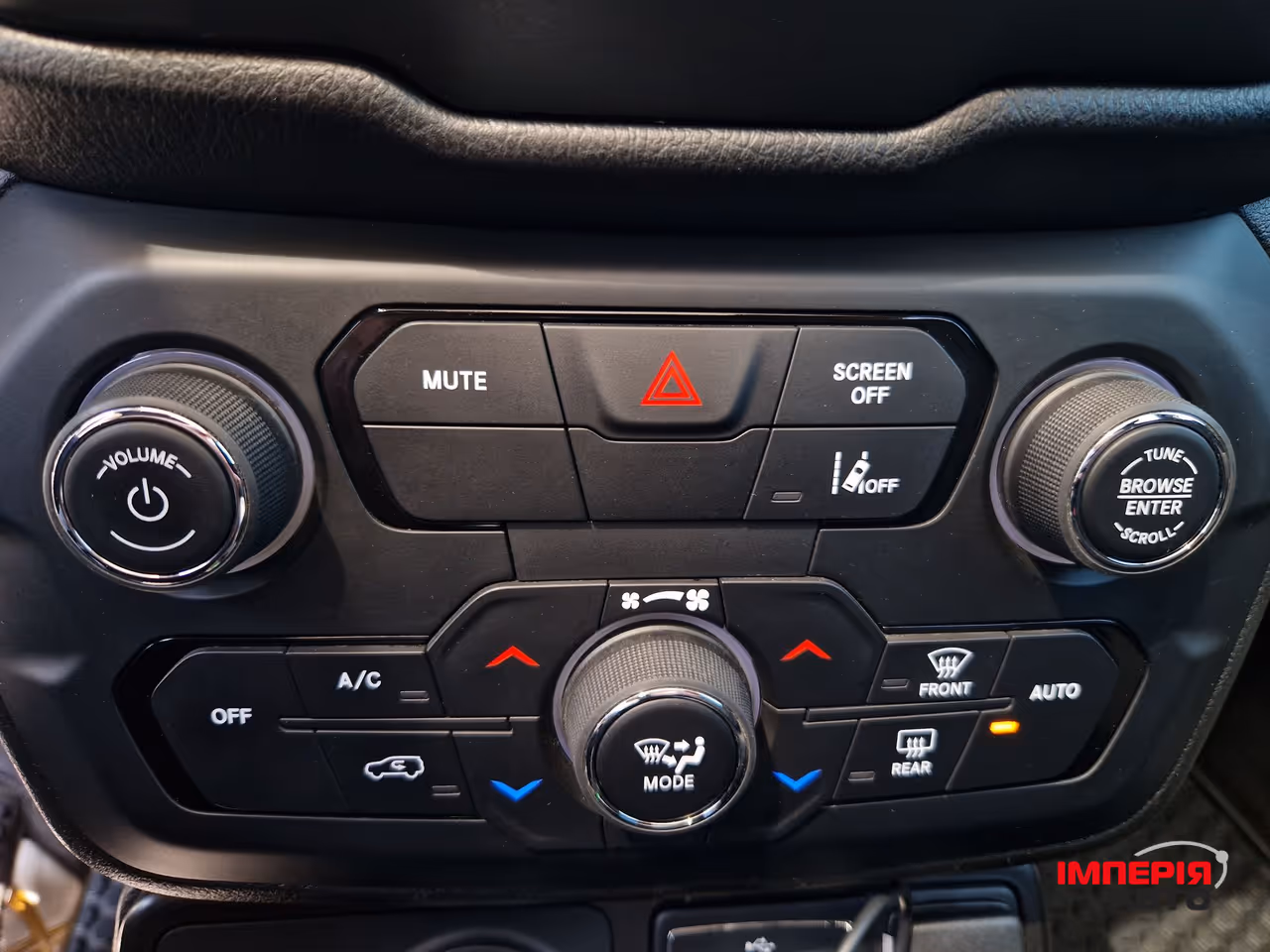 Jeep Renegade - фото 26