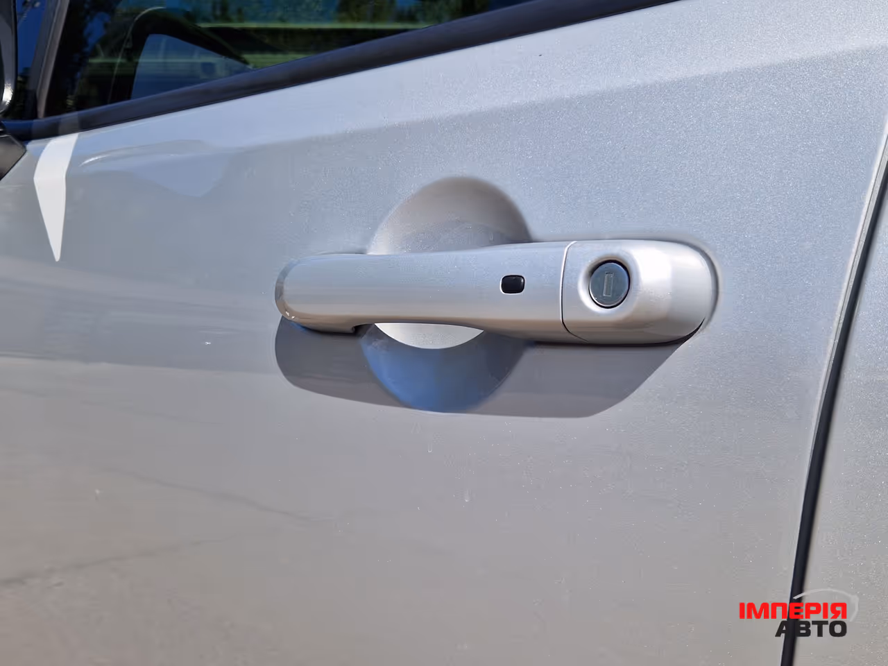 Jeep Renegade - фото 13