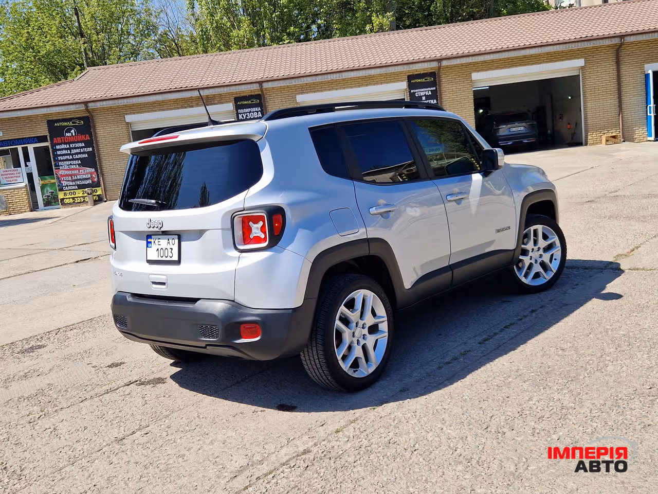 Jeep Renegade - фото 4