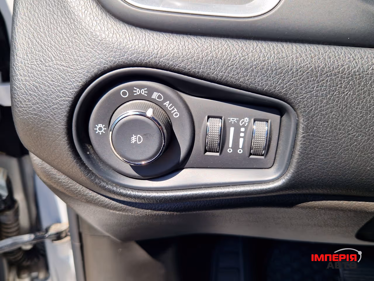 Jeep Renegade - фото 17