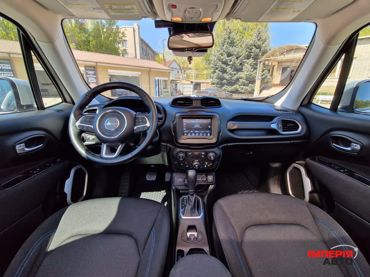 Jeep Renegade - фото 32
