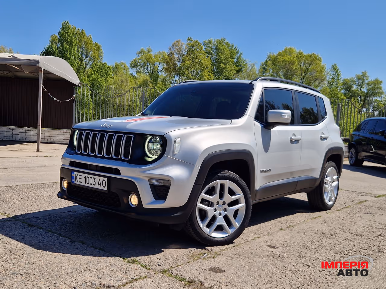 Jeep Renegade - фото 1