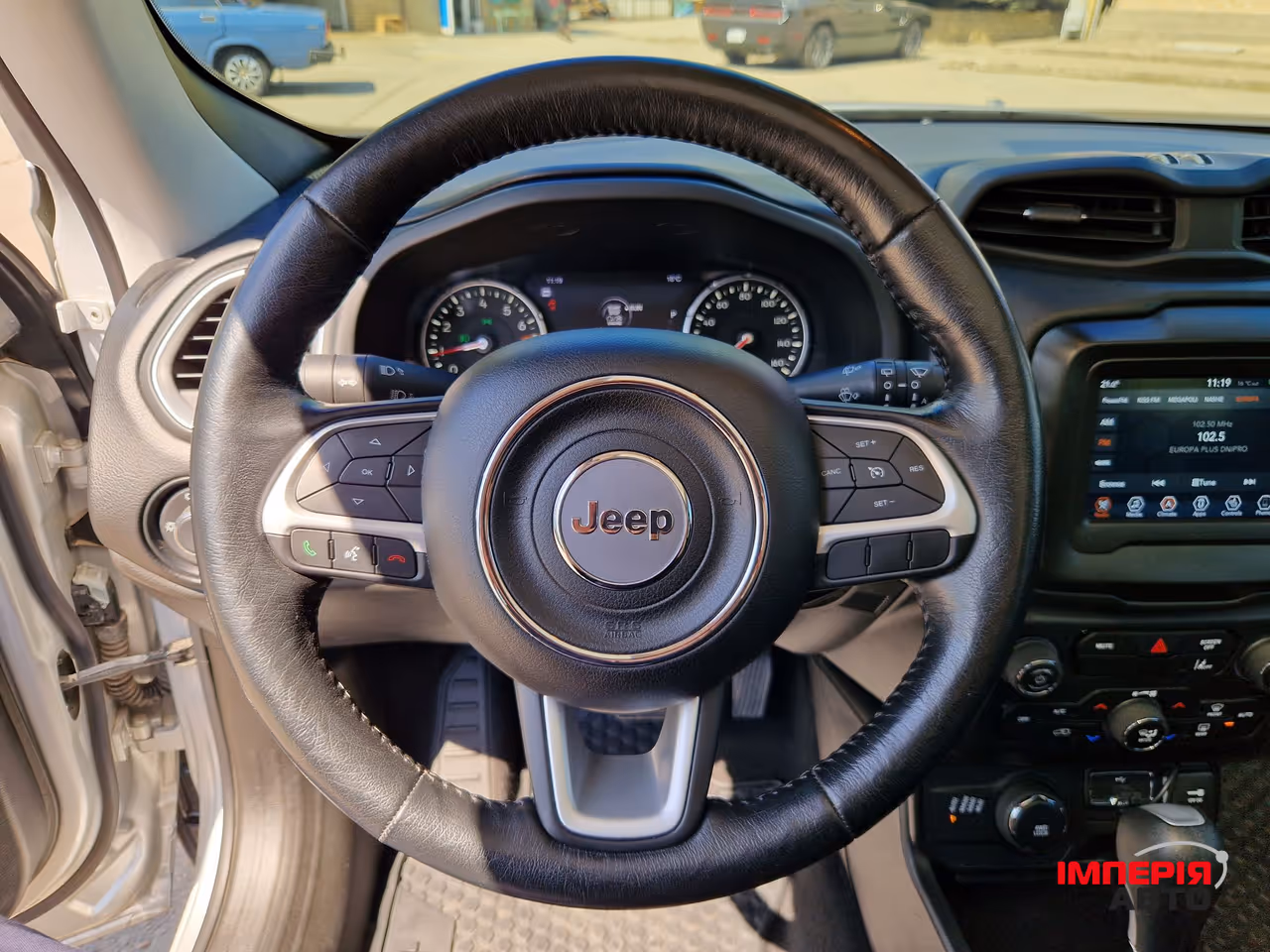 Jeep Renegade - фото 18