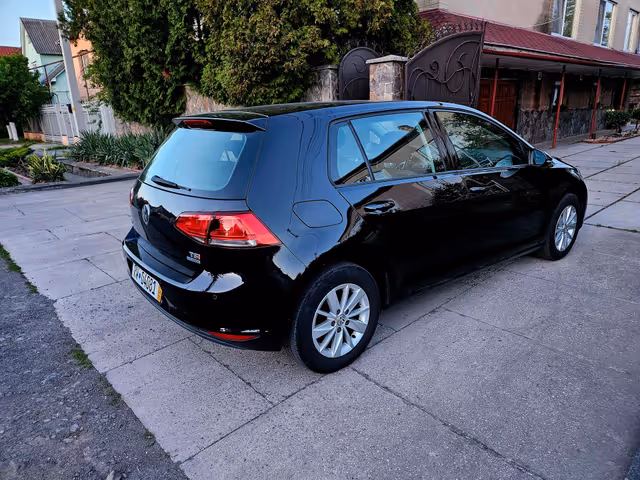 Volkswagen Golf - фото 4