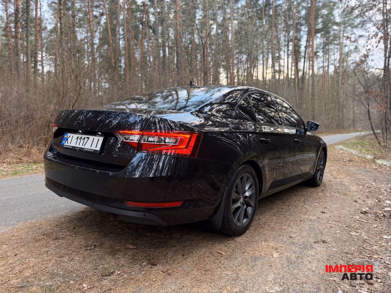 Skoda Superb - фото 8