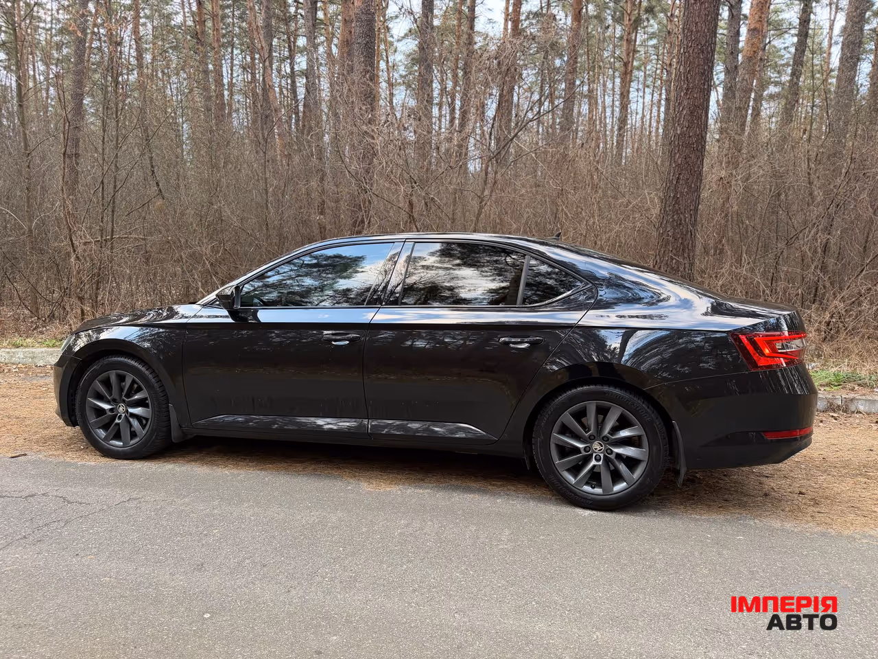 Skoda Superb - фото 13