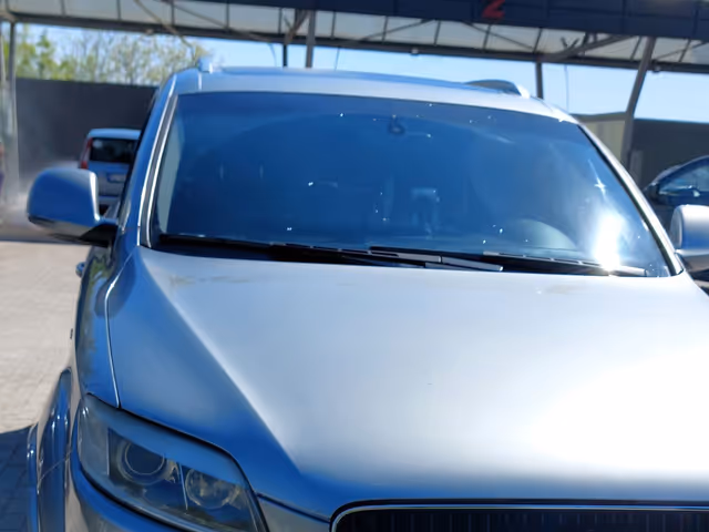 Audi Q7 - фото 3