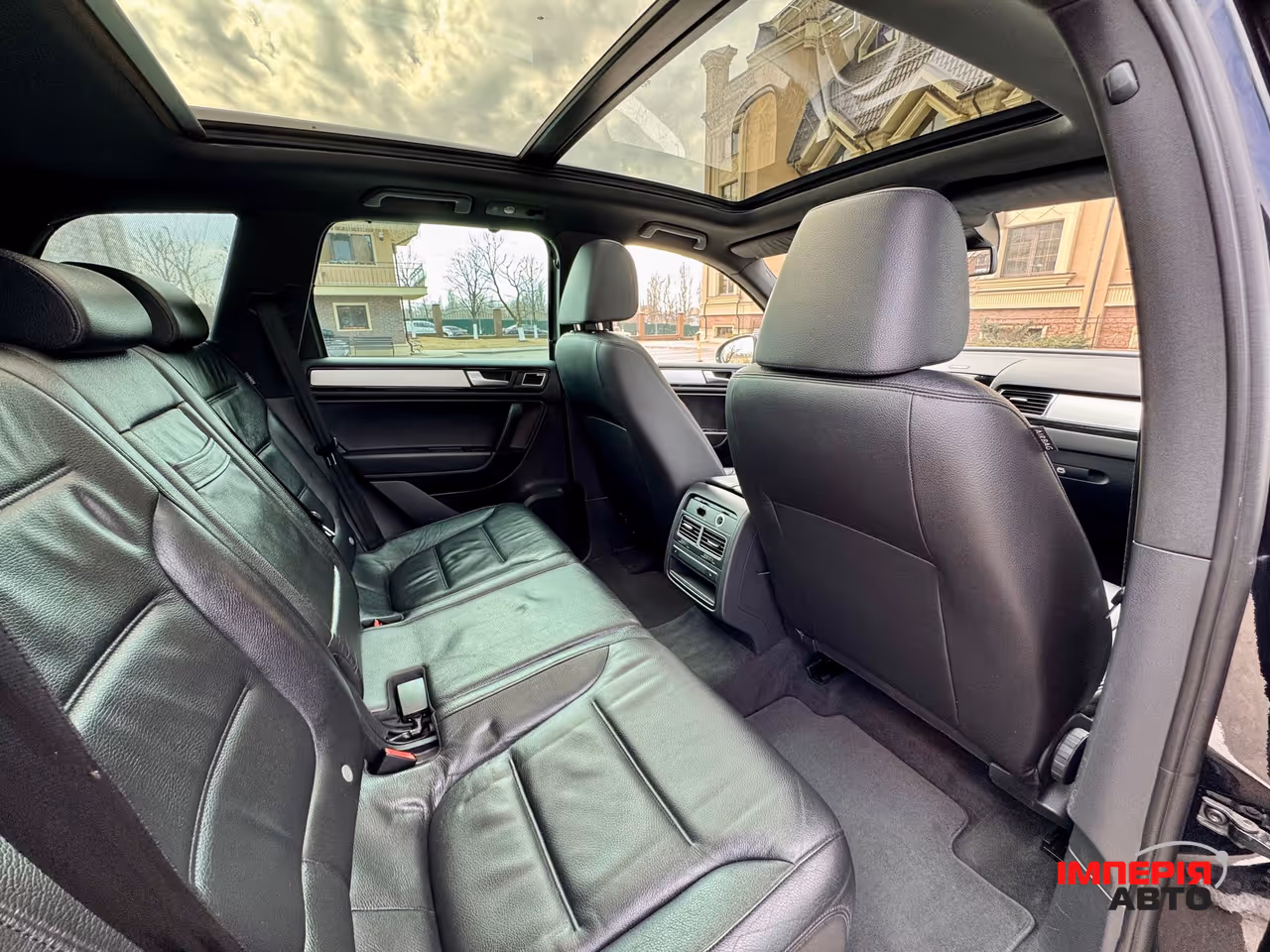 Volkswagen Touareg - фото 60
