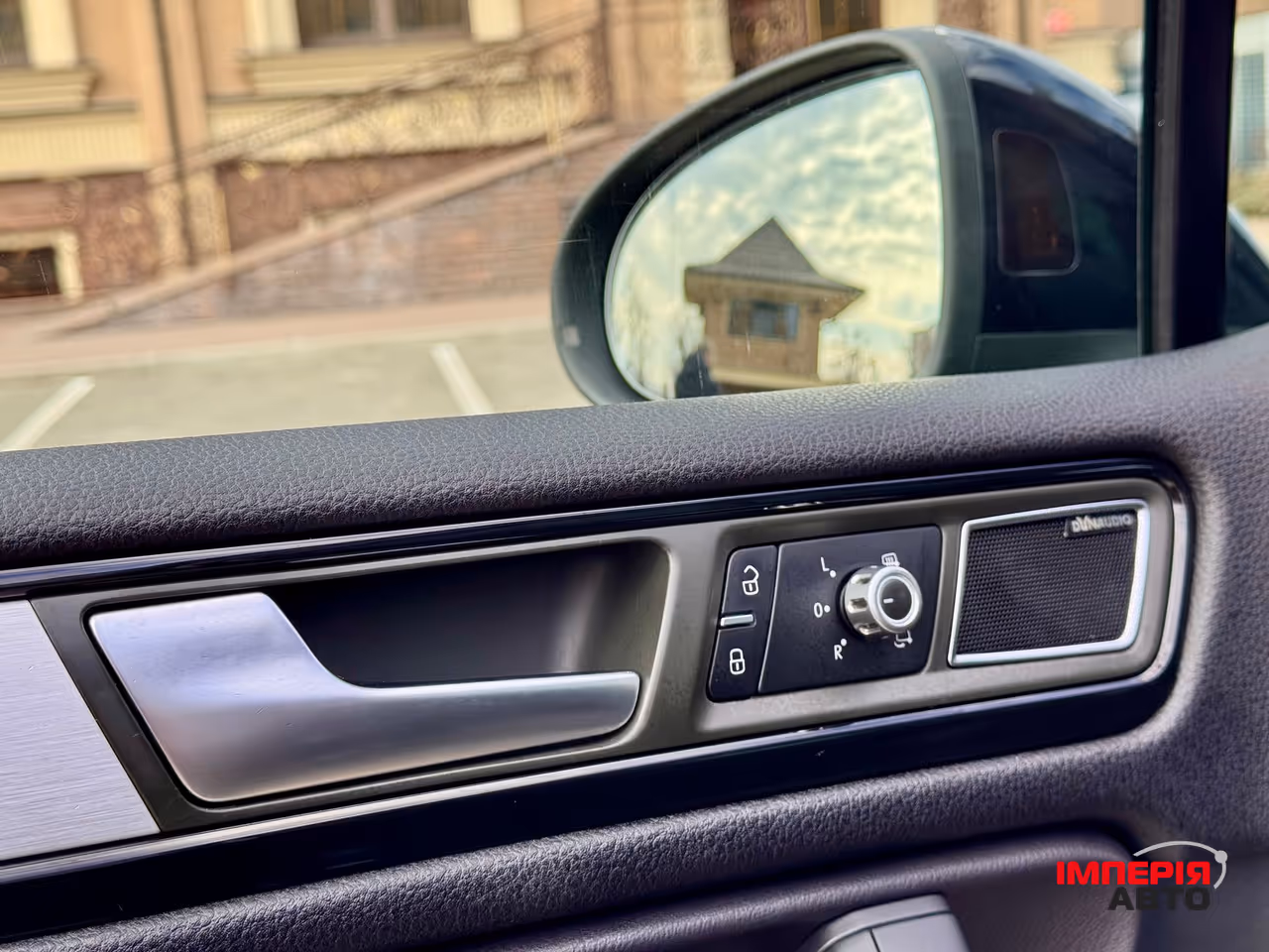Volkswagen Touareg - фото 33