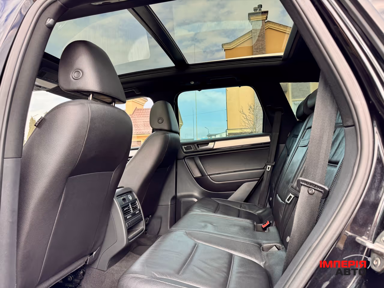 Volkswagen Touareg - фото 55