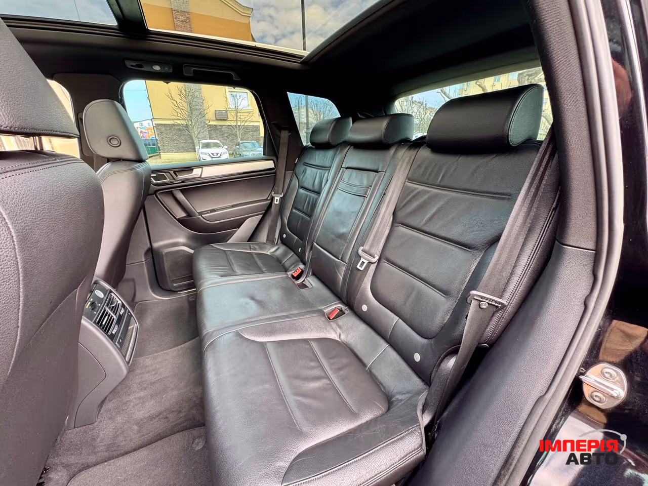 Volkswagen Touareg - фото 54