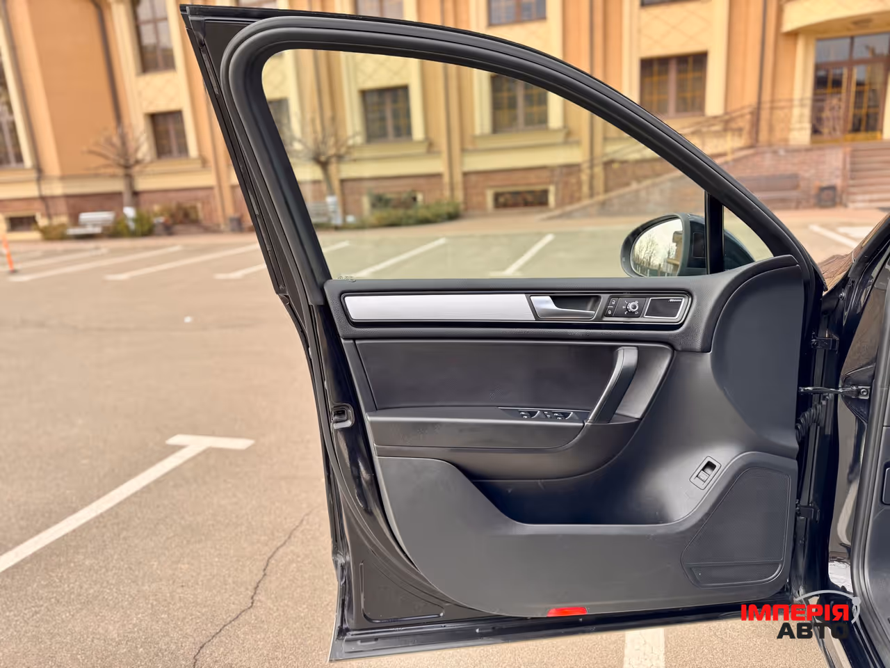 Volkswagen Touareg - фото 32