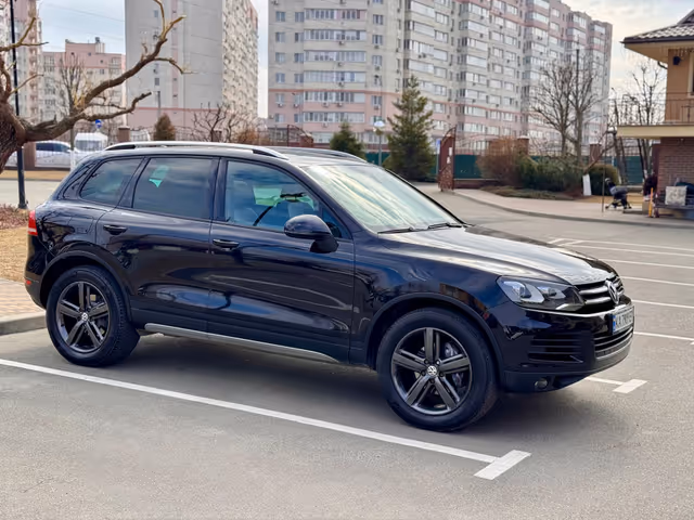 Volkswagen Touareg - фото 5