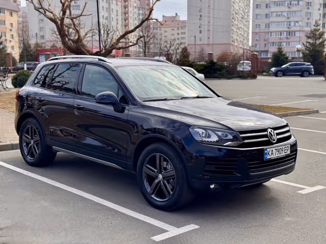Volkswagen Touareg - фото 4