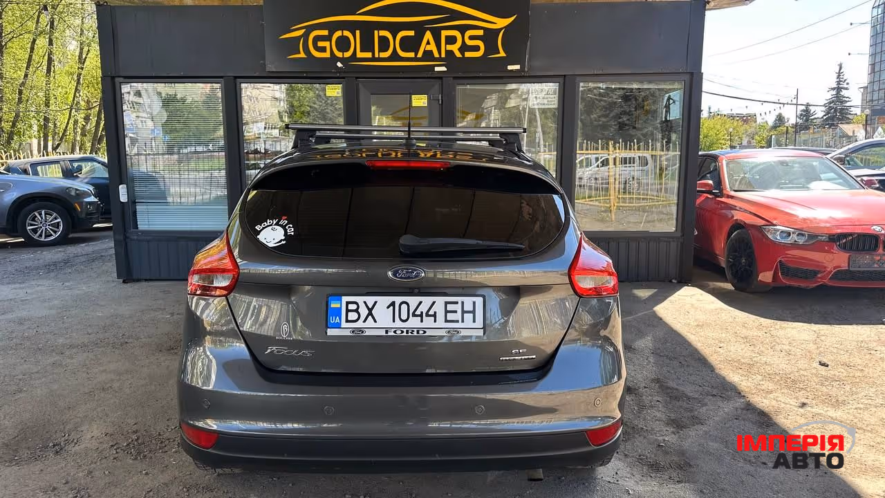 Ford Focus ST - фото 9