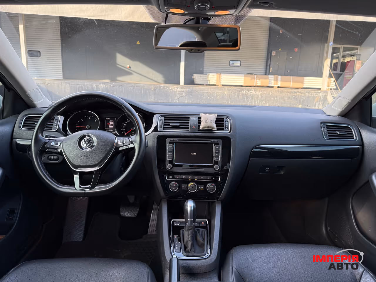 Volkswagen Jetta - фото 26