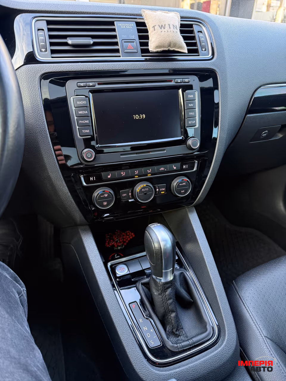 Volkswagen Jetta - фото 31