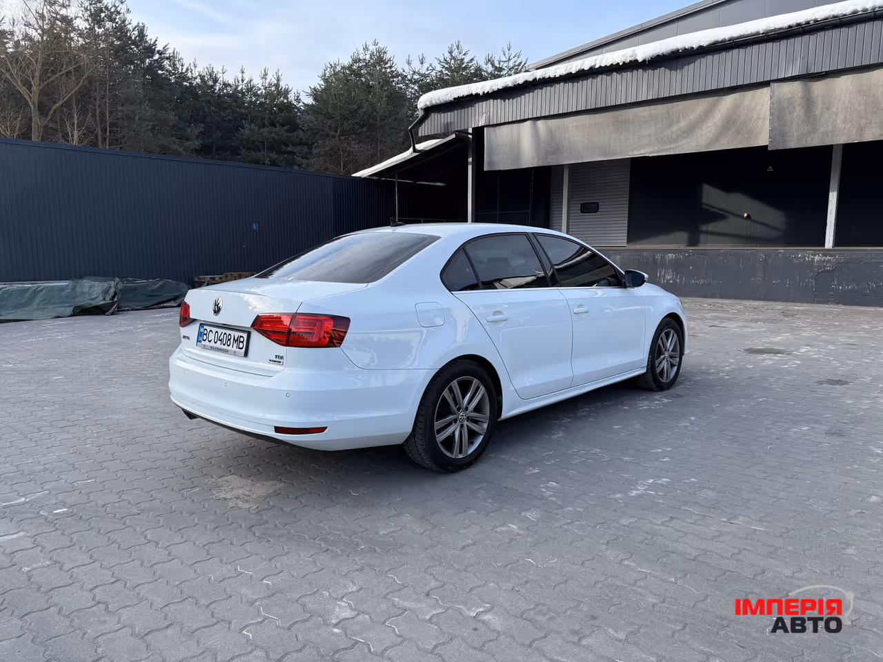 Volkswagen Jetta - фото 4