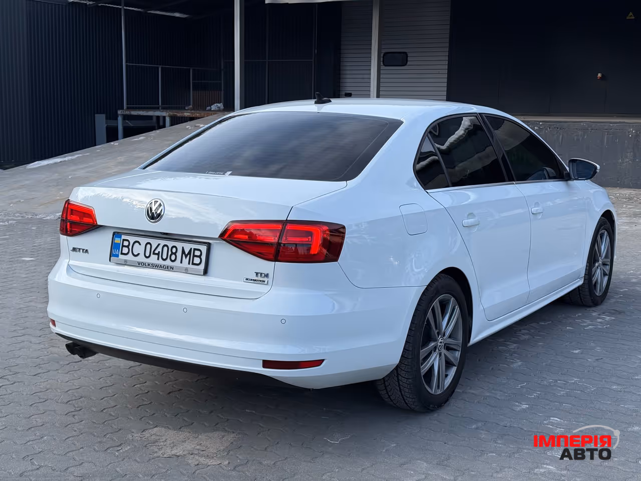 Volkswagen Jetta - фото 11