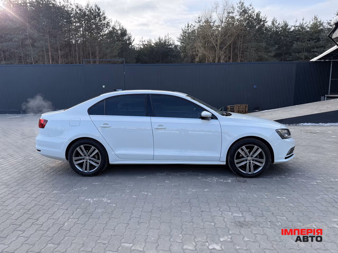 Volkswagen Jetta - фото 3