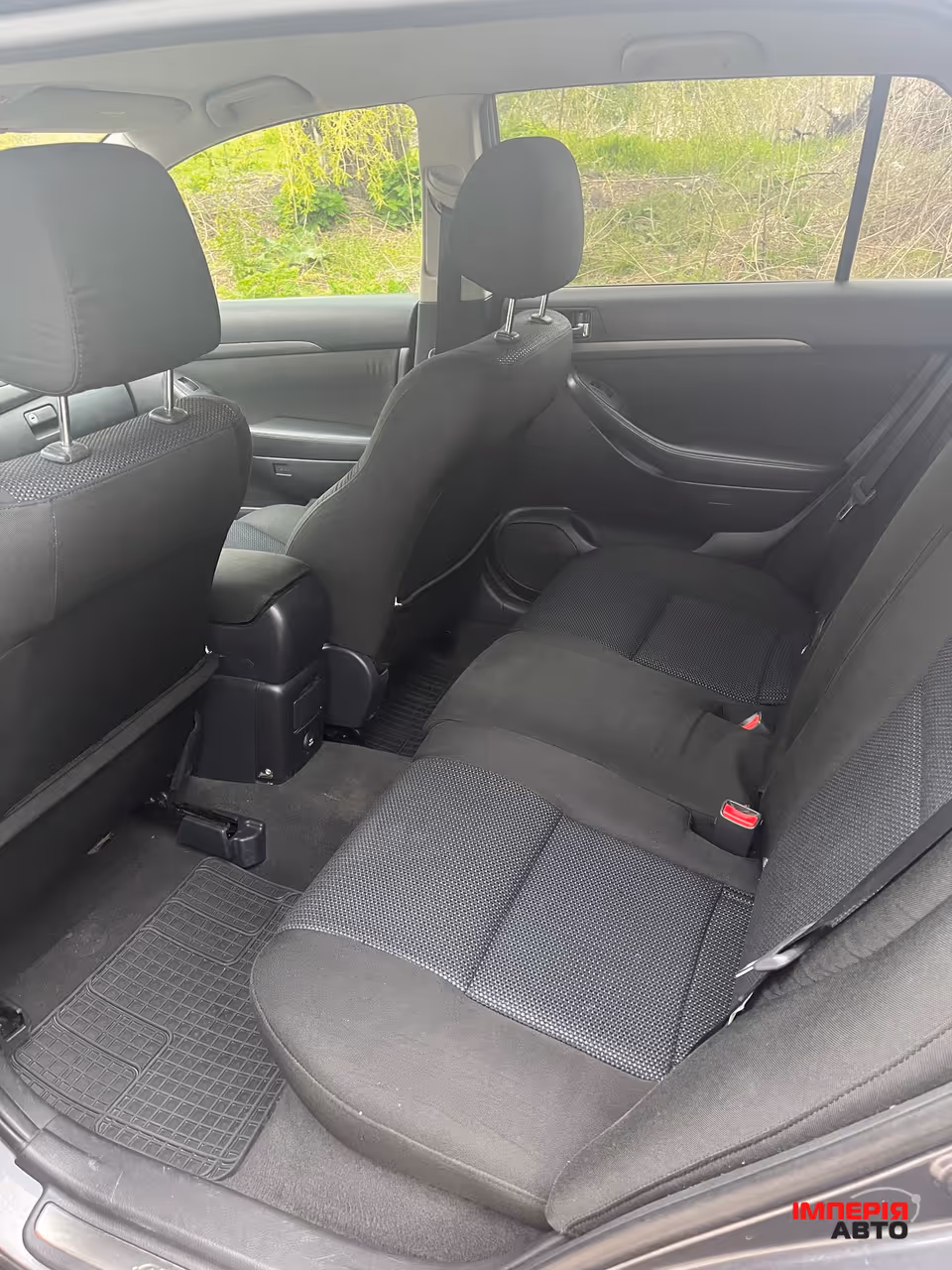 Toyota Avensis - фото 8
