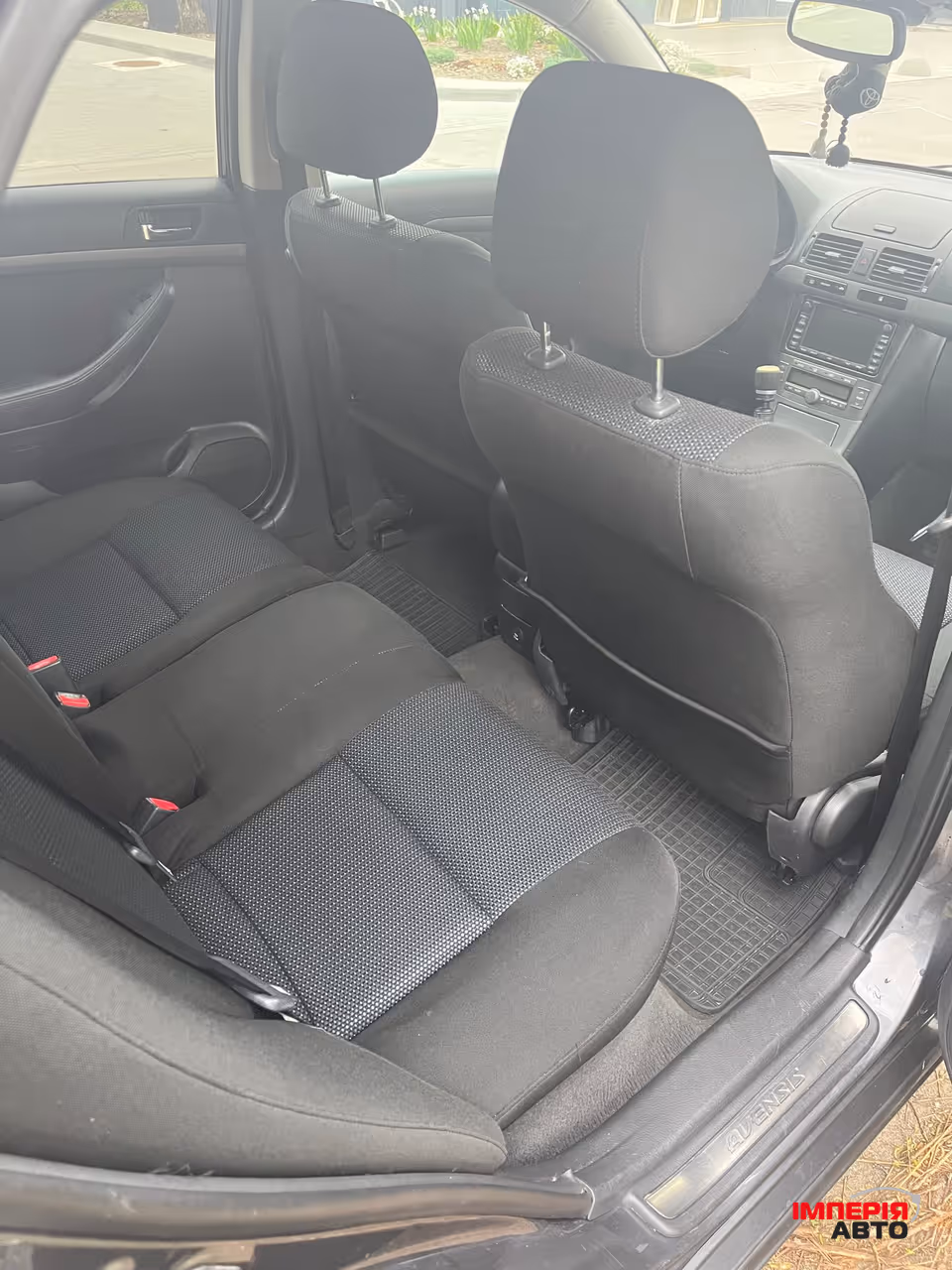 Toyota Avensis - фото 9