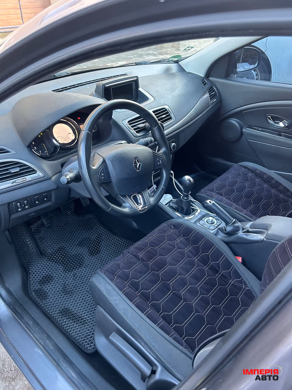 Renault Megane - фото 13