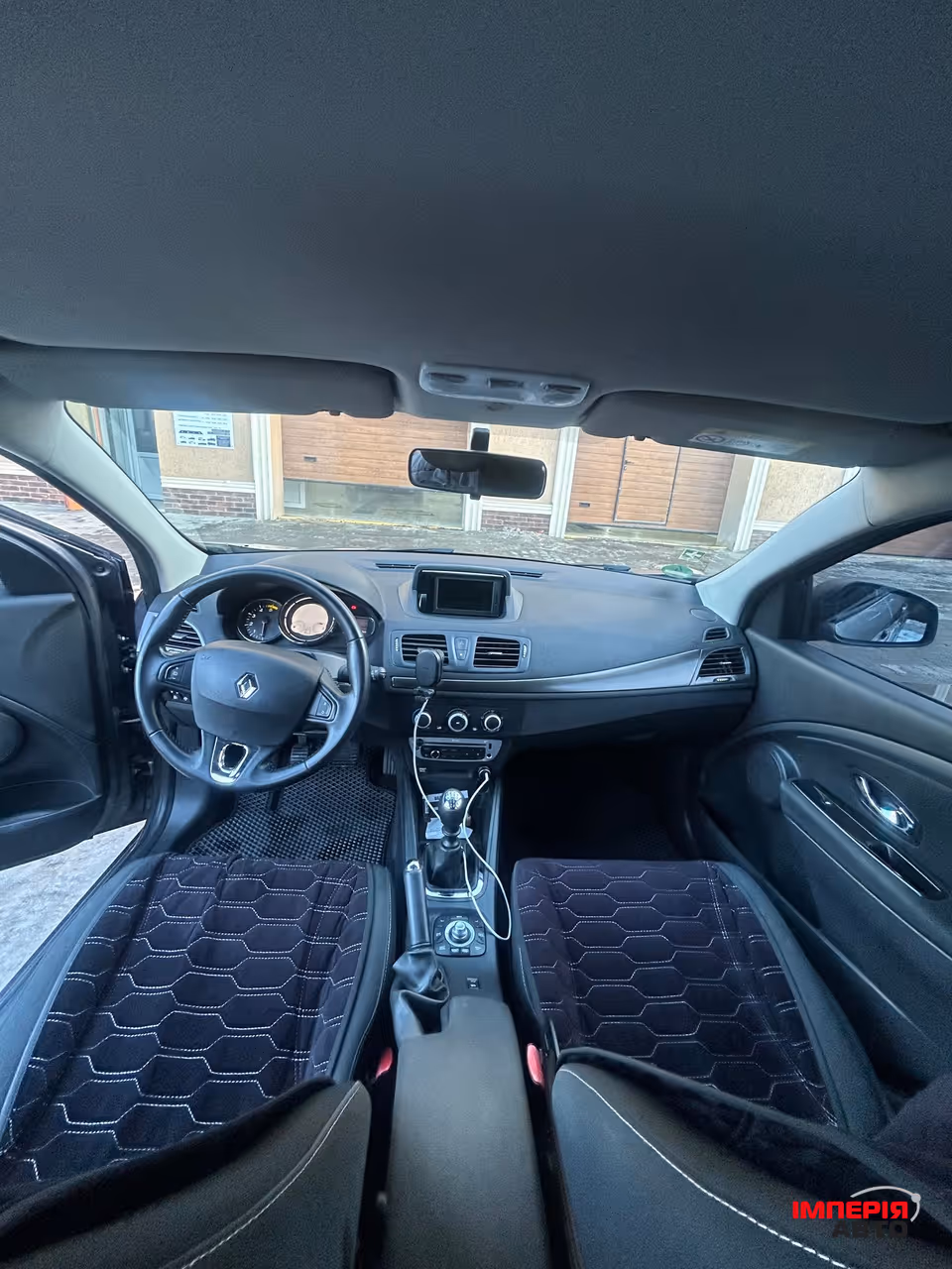 Renault Megane - фото 12