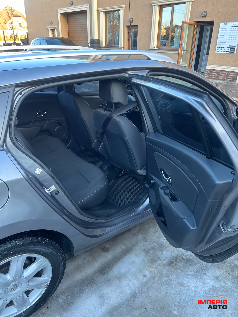 Renault Megane - фото 10