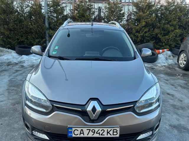 Renault Megane - фото 1