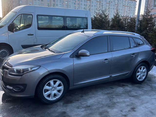 Renault Megane - фото 3