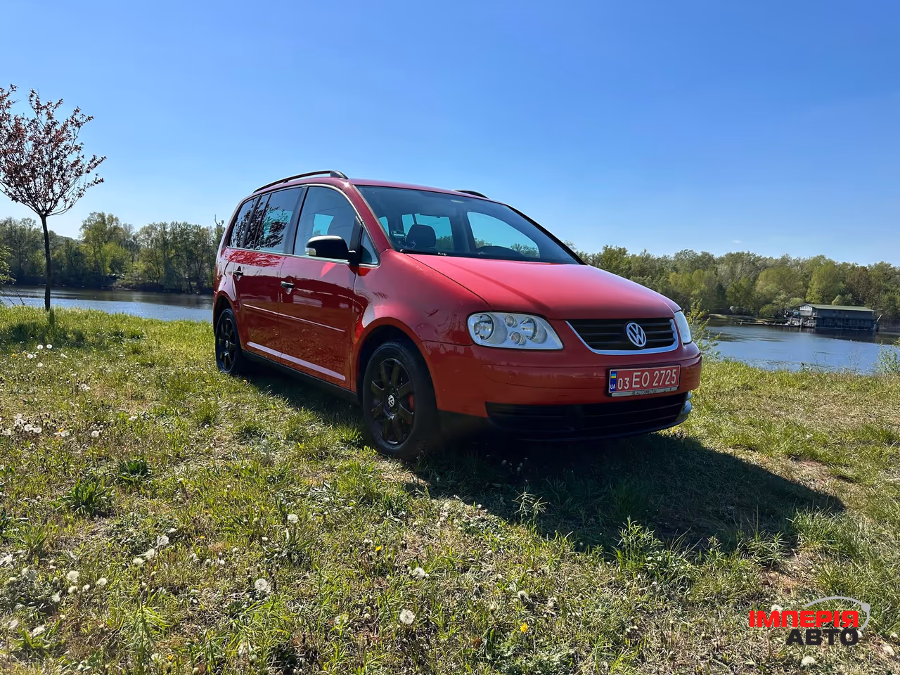 Volkswagen Touran - фото 6