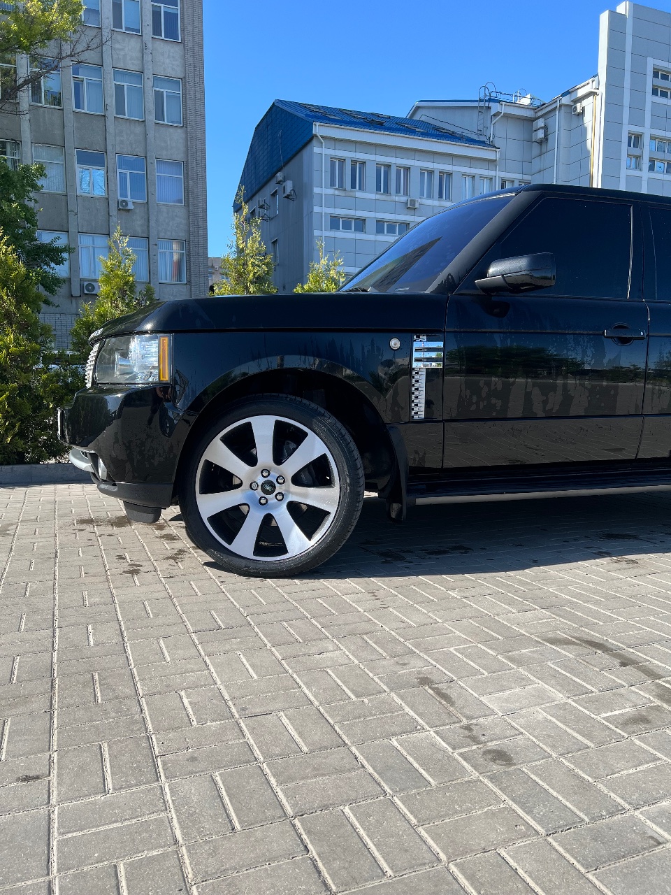 Land Rover Range Rover - фото 1