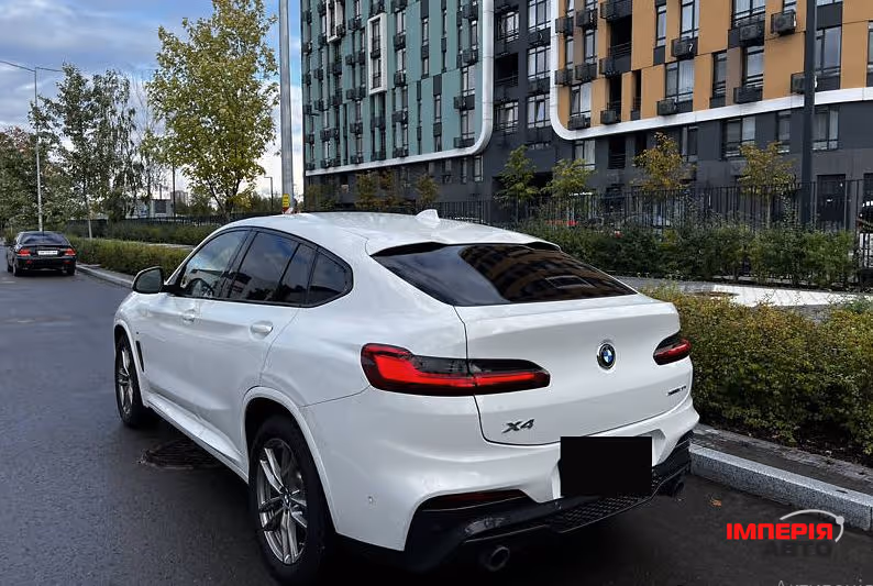 BMW X4 - фото 8