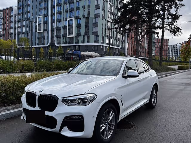 BMW X4 - фото 2