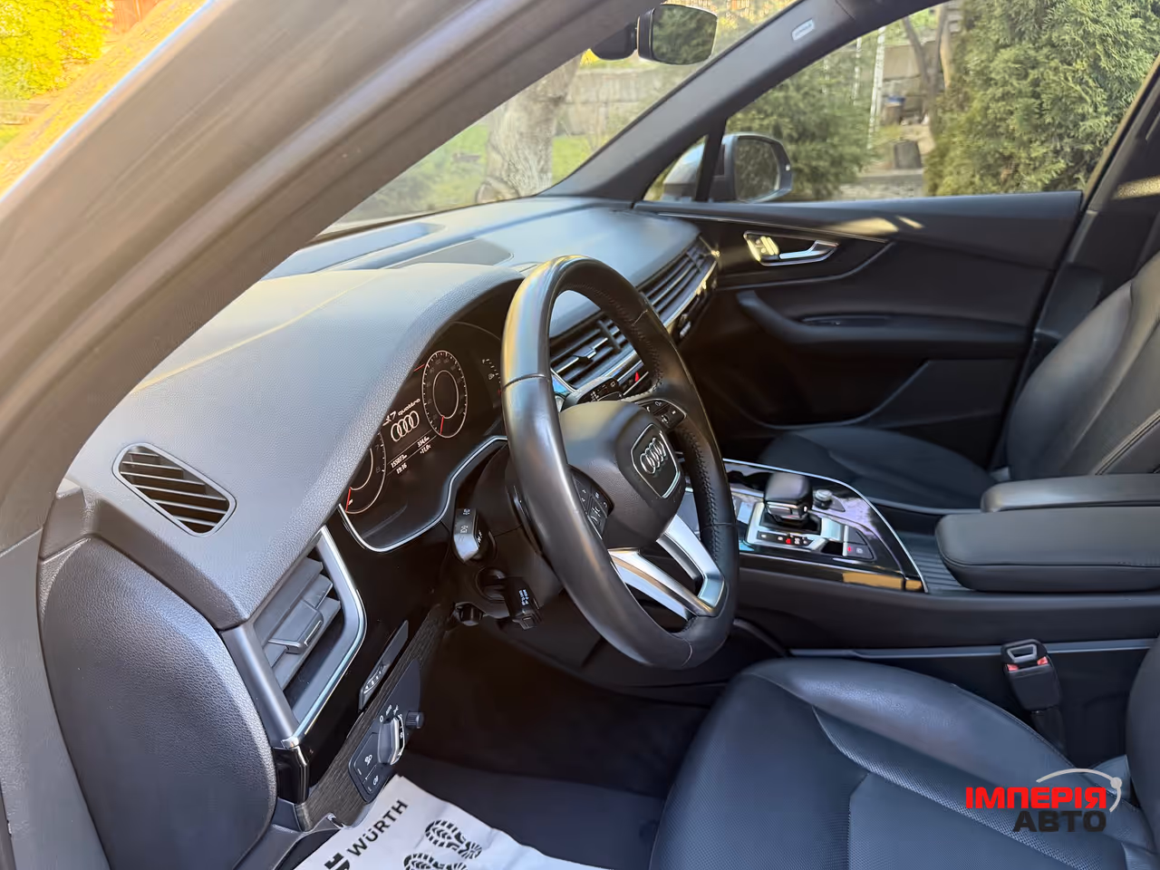 Audi Q7 - фото 19