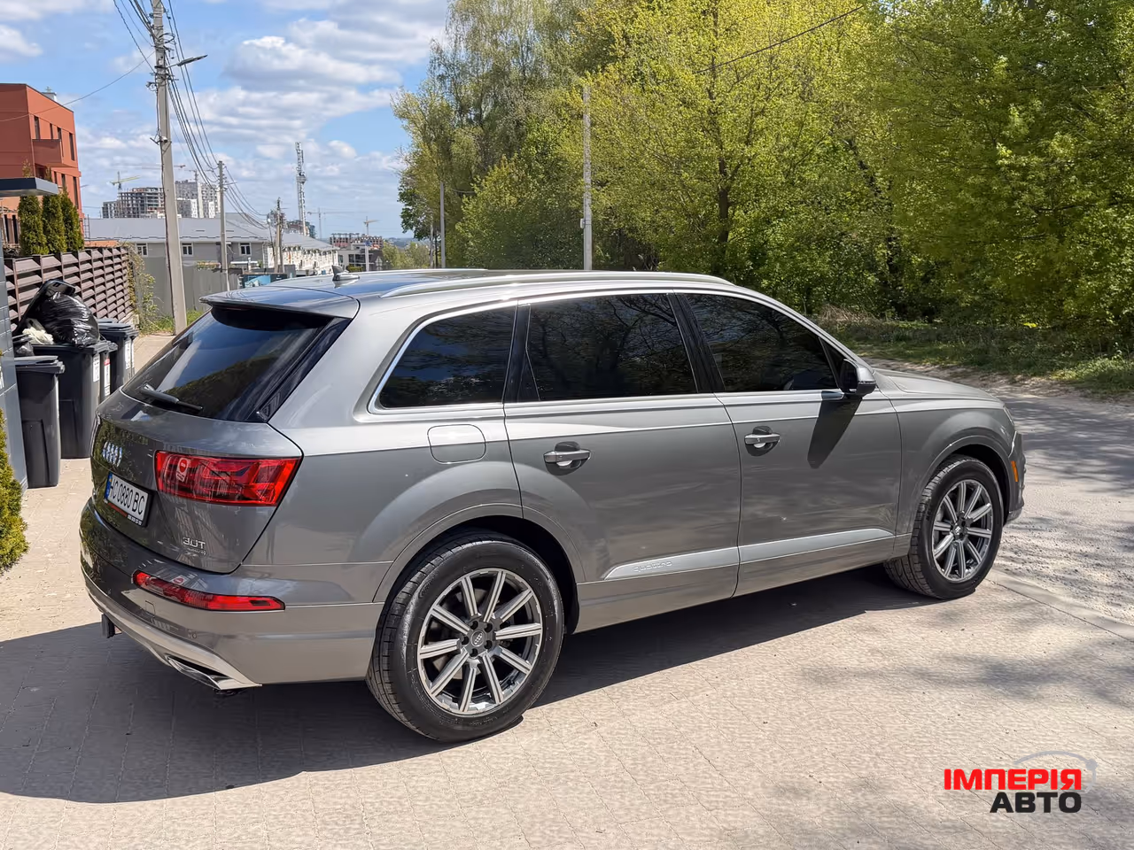 Audi Q7 - фото 9