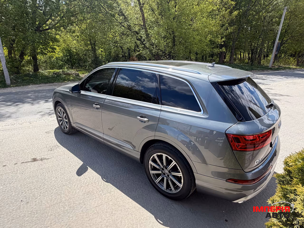 Audi Q7 - фото 6